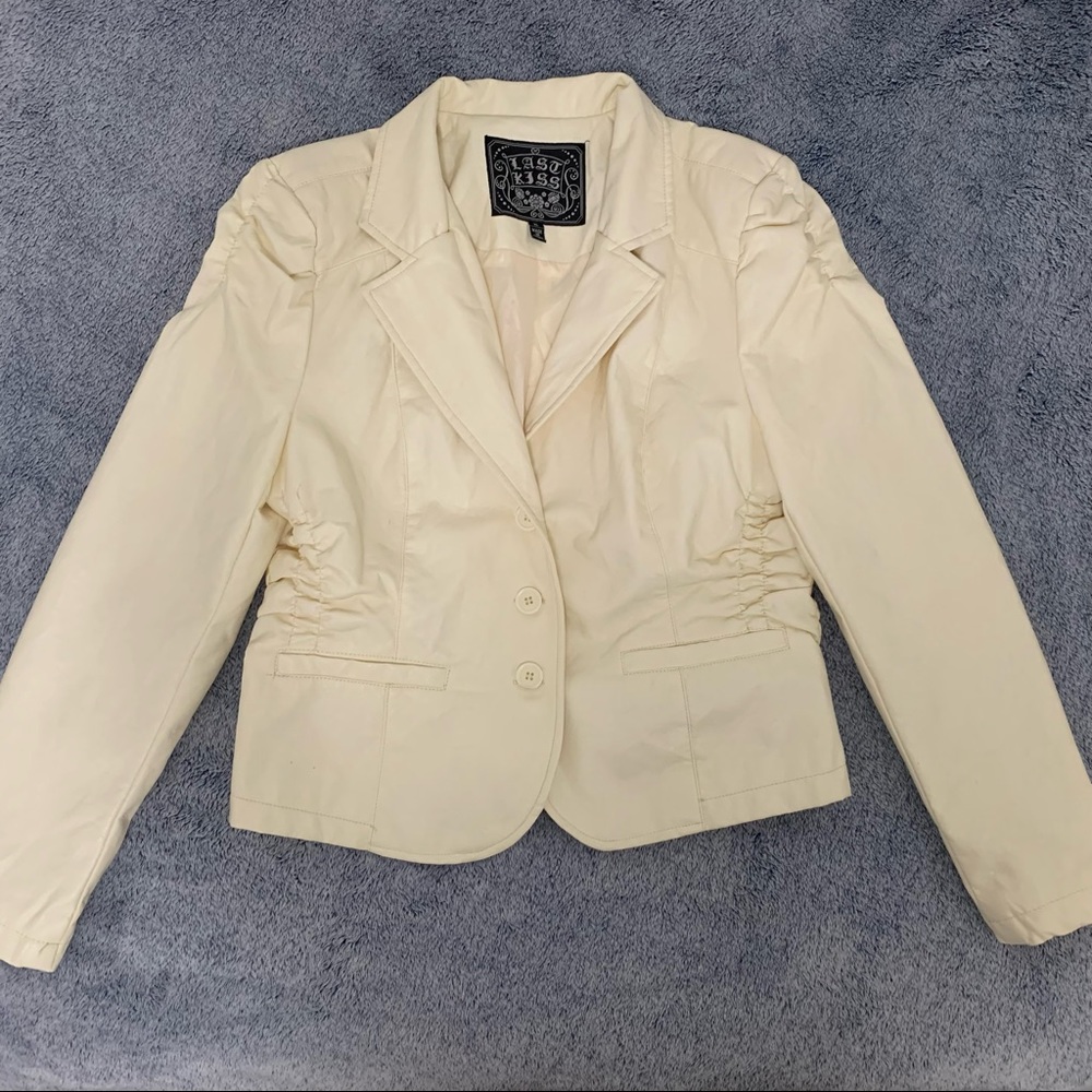 Vintage Cream Faux leather blazer with ruching!